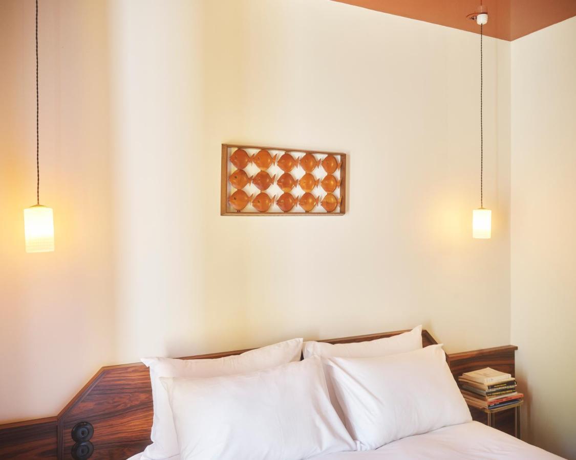 Hotel Present - Entree Autonome, Reception En Ligne - Encore Mieux Arles Bagian luar foto