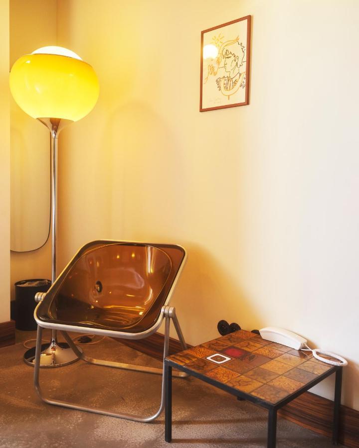 Hotel Present - Entree Autonome, Reception En Ligne - Encore Mieux Arles Bagian luar foto